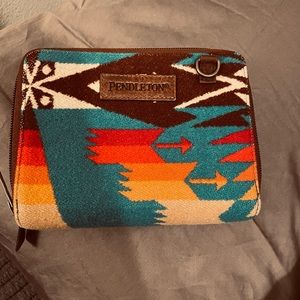 Pendleton Wool crossbody wallet